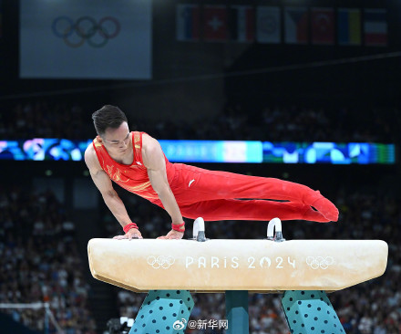 祝贺！张博恒体操个人全能银牌