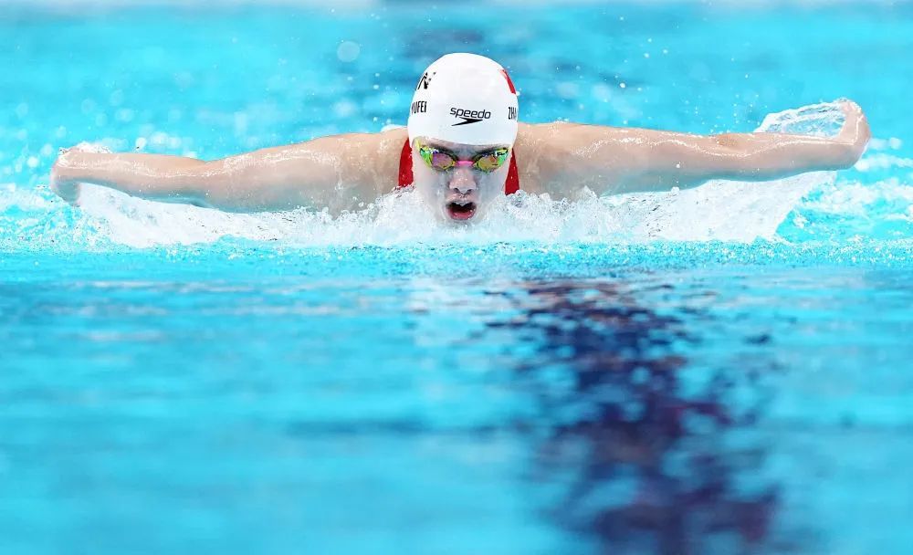 发烧又遇上生理期，张雨霏夺铜后哭了……“死也要死在泳池里！”