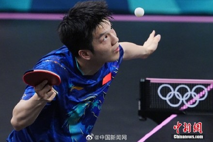 樊振东眼神好坚定