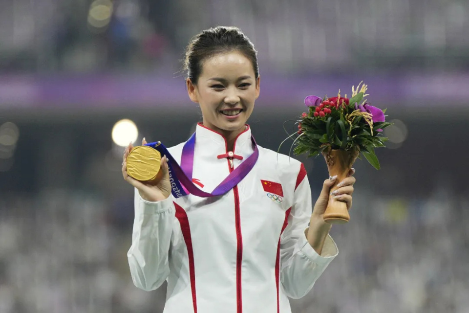 杨家玉女子20公里竞走夺金，曾许愿“我不要长得漂亮，我要我的成绩漂亮”