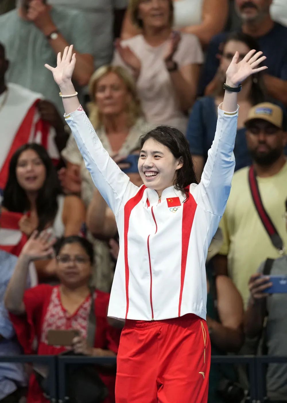 雨霏的铜牌，闪着金光！