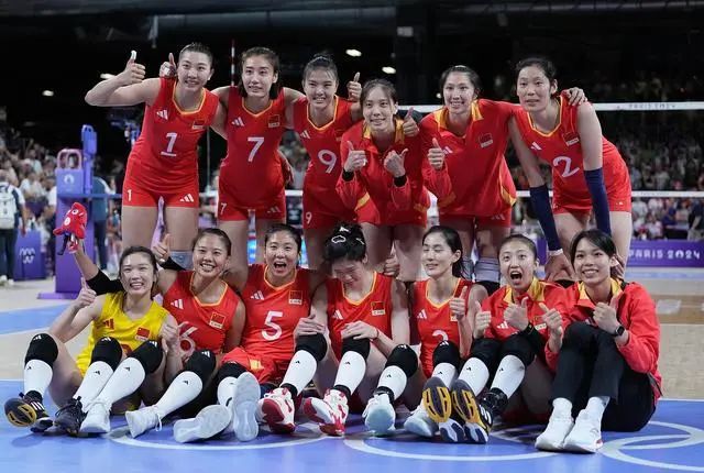 两连胜！中国女排3:0战胜法国女排