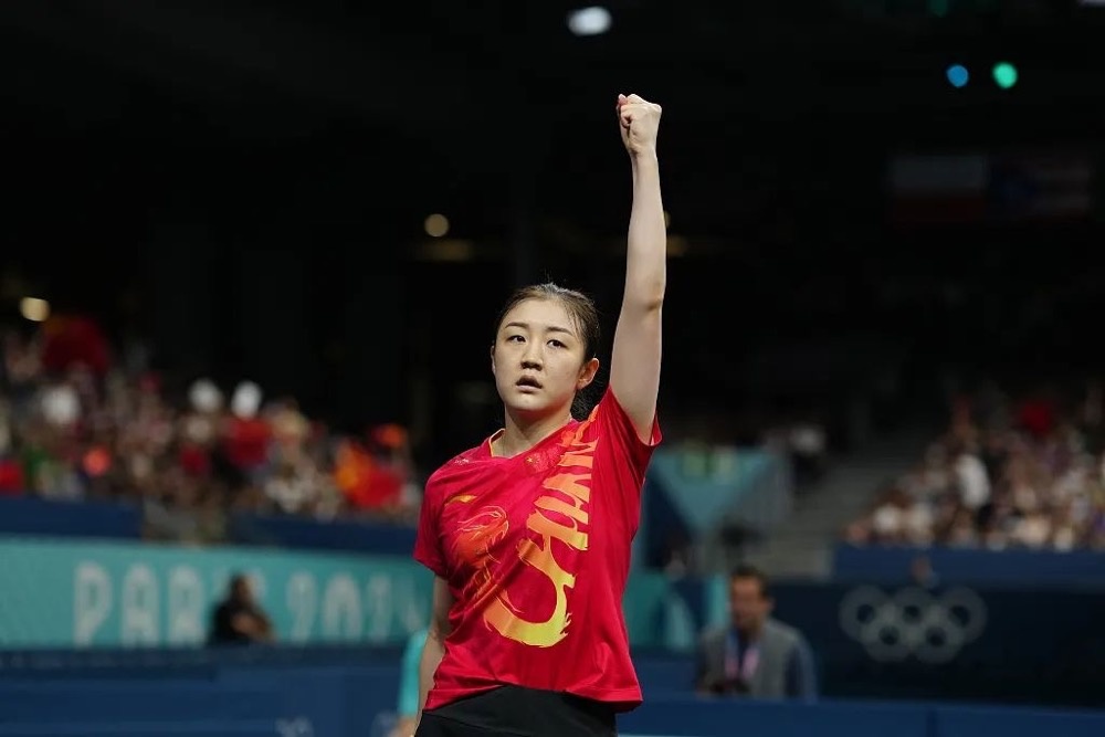 孙颖莎陈梦晋级！国乒女单提前包揽金银牌