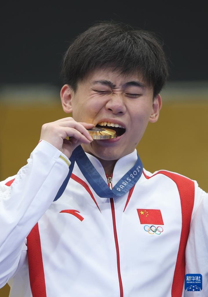 巴黎奥运会 | 射击——男子50米步枪三姿决赛:中国选手刘宇坤夺冠 巴黎奥运会 | 射击——男子50米步枪三姿决赛:中国选手刘宇坤夺冠