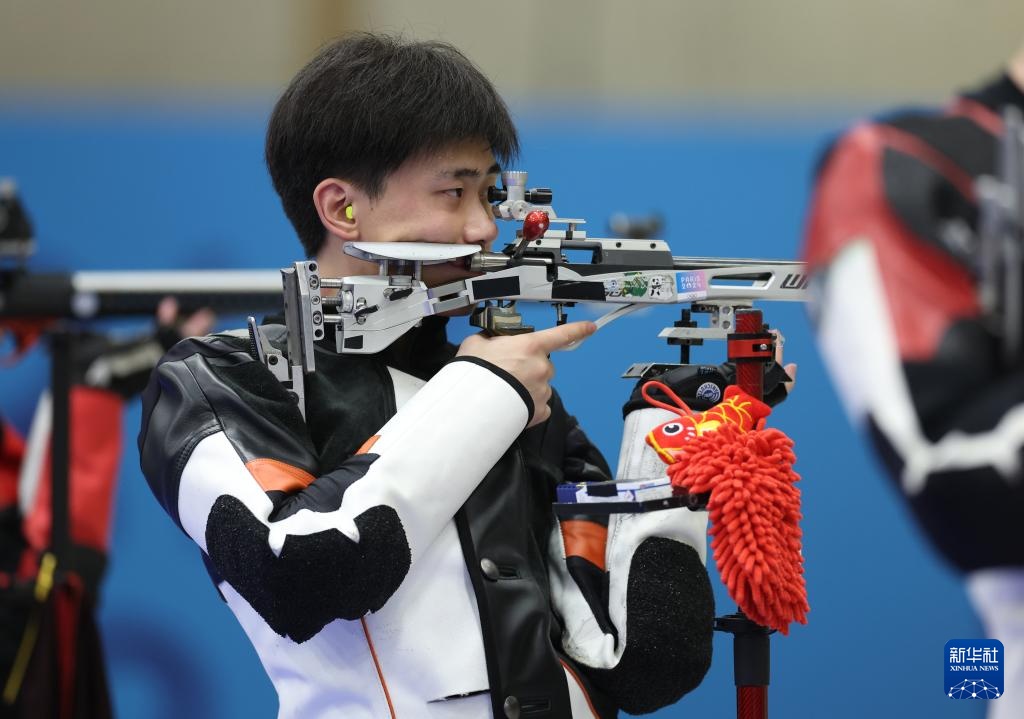 巴黎奥运会 | 射击——男子50米步枪三姿决赛:中国选手刘宇坤夺冠 巴黎奥运会 | 射击——男子50米步枪三姿决赛:中国选手刘宇坤夺冠