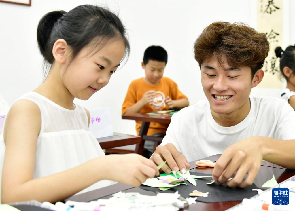 山东任城:“七彩暑托班”托起多彩假期 山东任城:“七彩暑托班”托起多彩假期