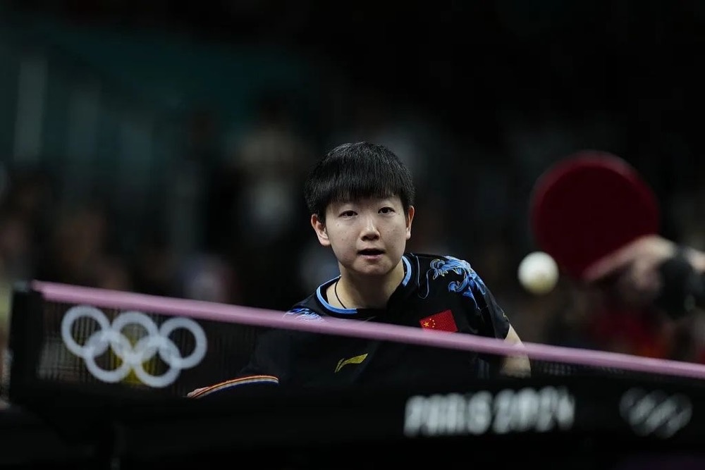 孙颖莎陈梦晋级！国乒女单提前包揽金银牌