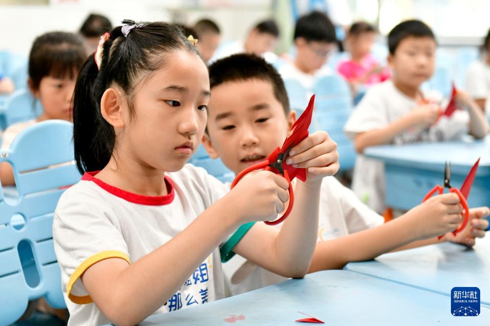 山东任城:“七彩暑托班”托起多彩假期 山东任城:“七彩暑托班”托起多彩假期