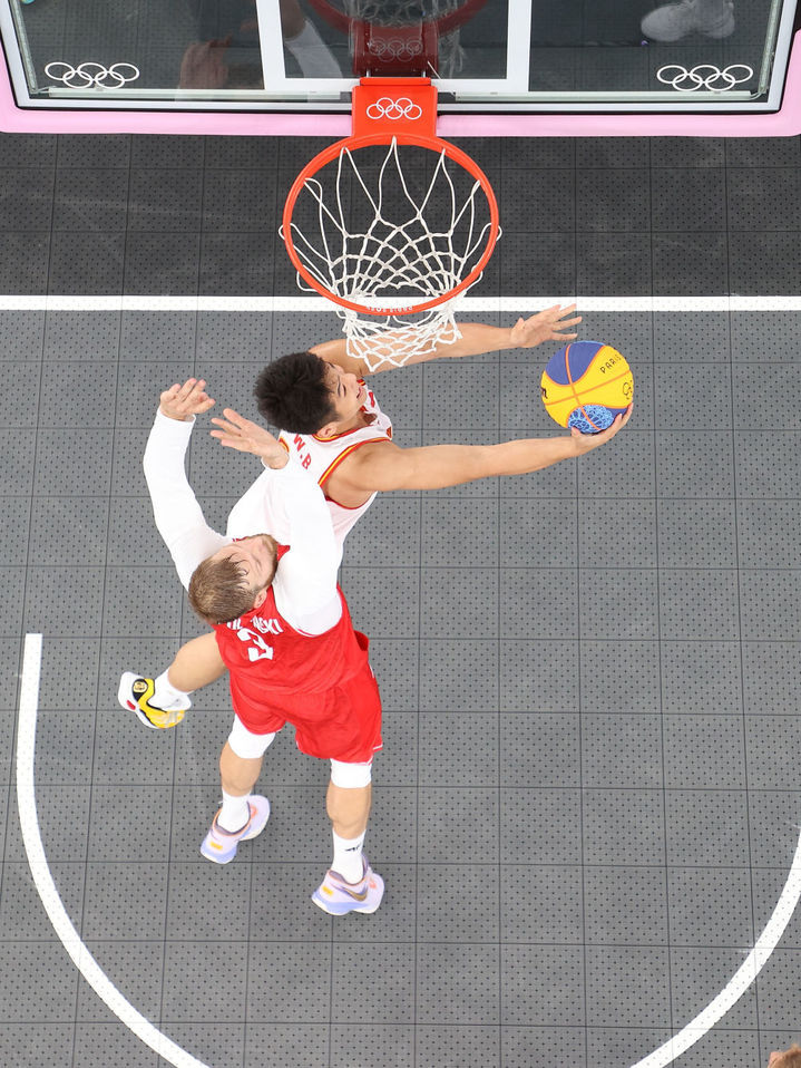 三人篮球综合：中国女队力克西班牙队 中国男队两连败