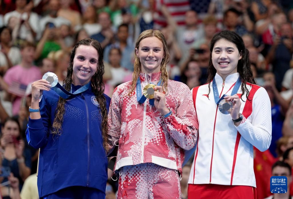 巴黎奥运会｜游泳——女子200米蝶泳张雨霏摘铜