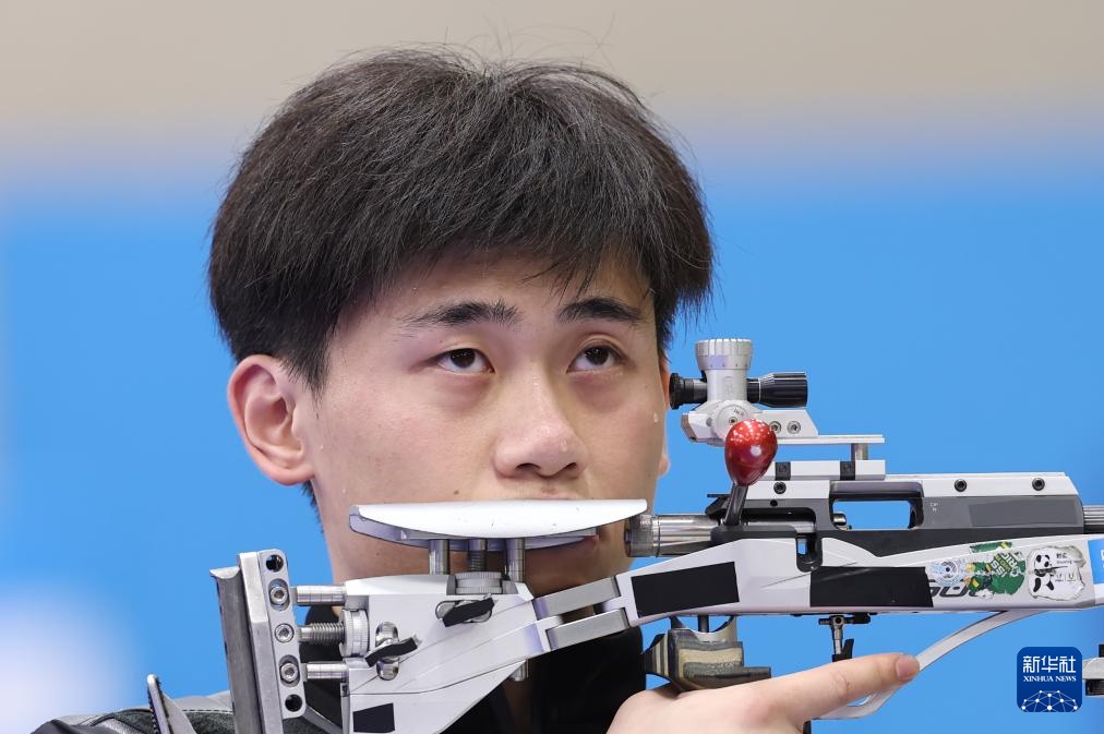 巴黎奥运会 | 射击——男子50米步枪三姿决赛:中国选手刘宇坤夺冠 巴黎奥运会 | 射击——男子50米步枪三姿决赛:中国选手刘宇坤夺冠