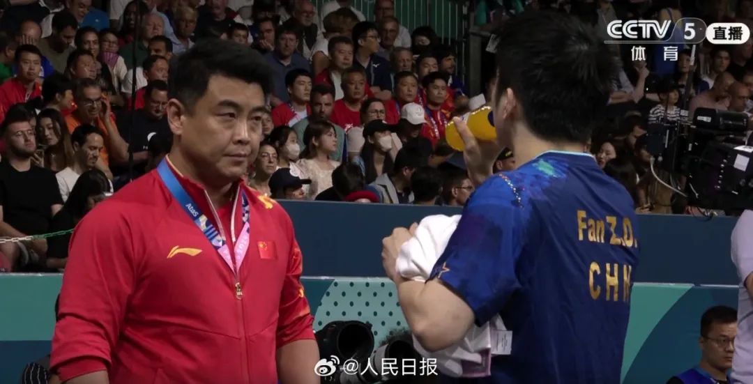 刚刚，微博热搜爆了！大逆转！樊振东，顶住了！