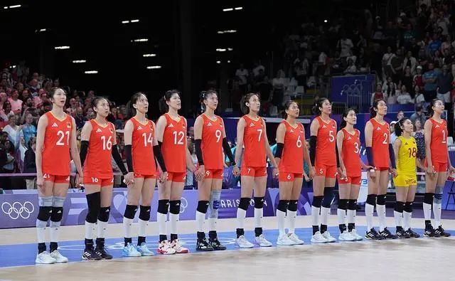 两连胜！中国女排3:0战胜法国女排