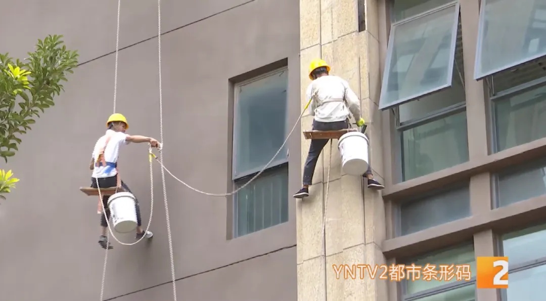 装饰层脱落致死追踪  物业最新回应：排查风险，积极安抚家属