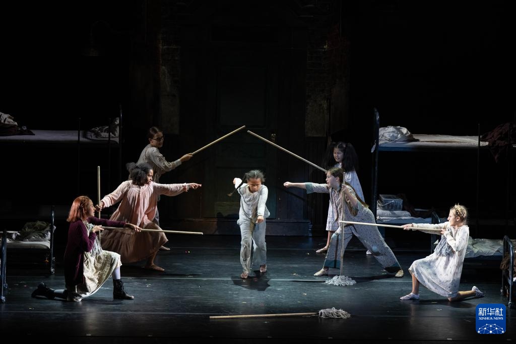 百老汇音乐剧《安妮》在澳门上演 百老汇音乐剧《安妮》在澳门上演