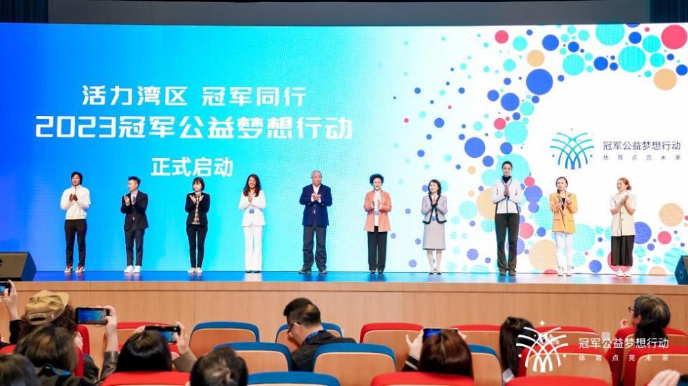 追光 | 离开赛场后，这些运动员继续代表中国发声