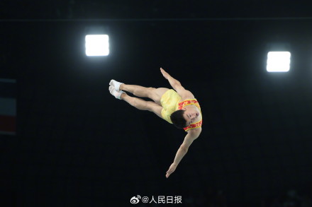 王梓赛男子蹦床银牌