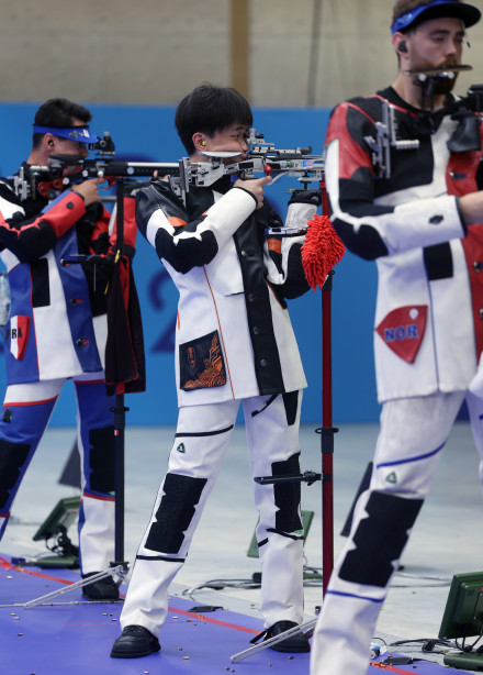 刘宇坤射击服是我国科研团队量身定制