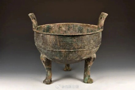 山西洪洞发现春秋时期夫妻异穴合葬墓