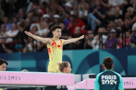 王梓赛男子蹦床银牌