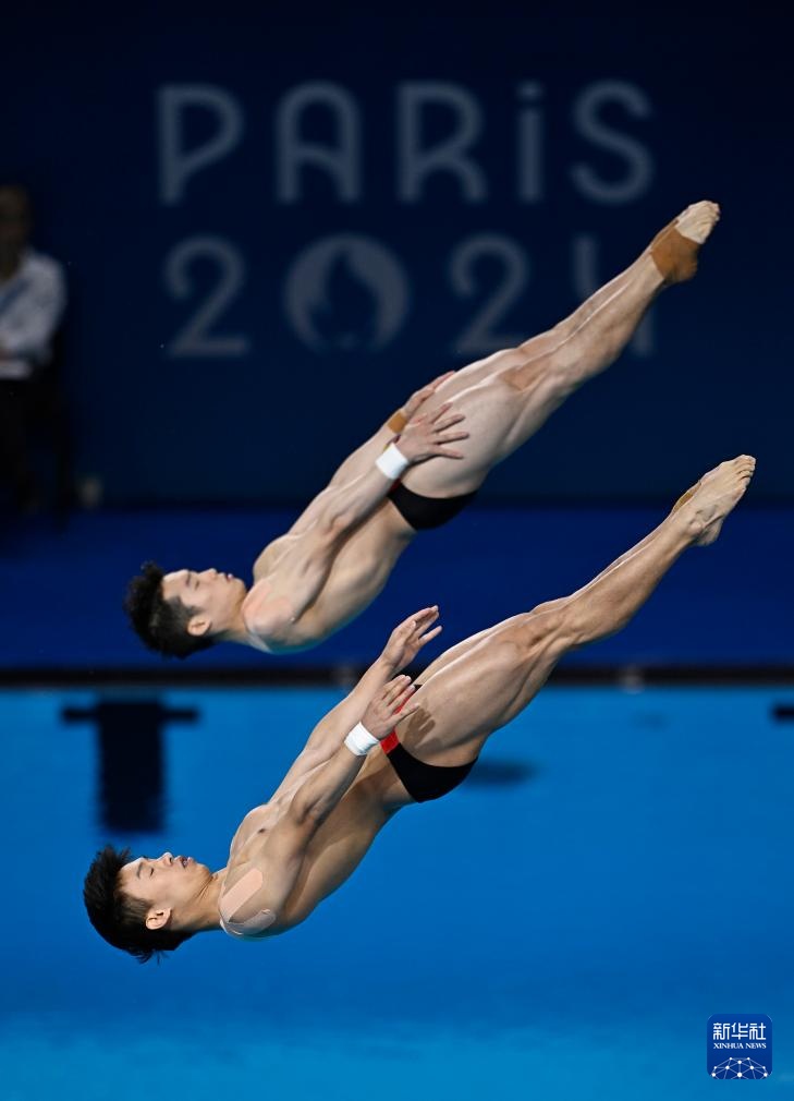 巴黎奥运会 | 跳水——男子双人3米板：中国选手龙道一/王宗源夺得金牌