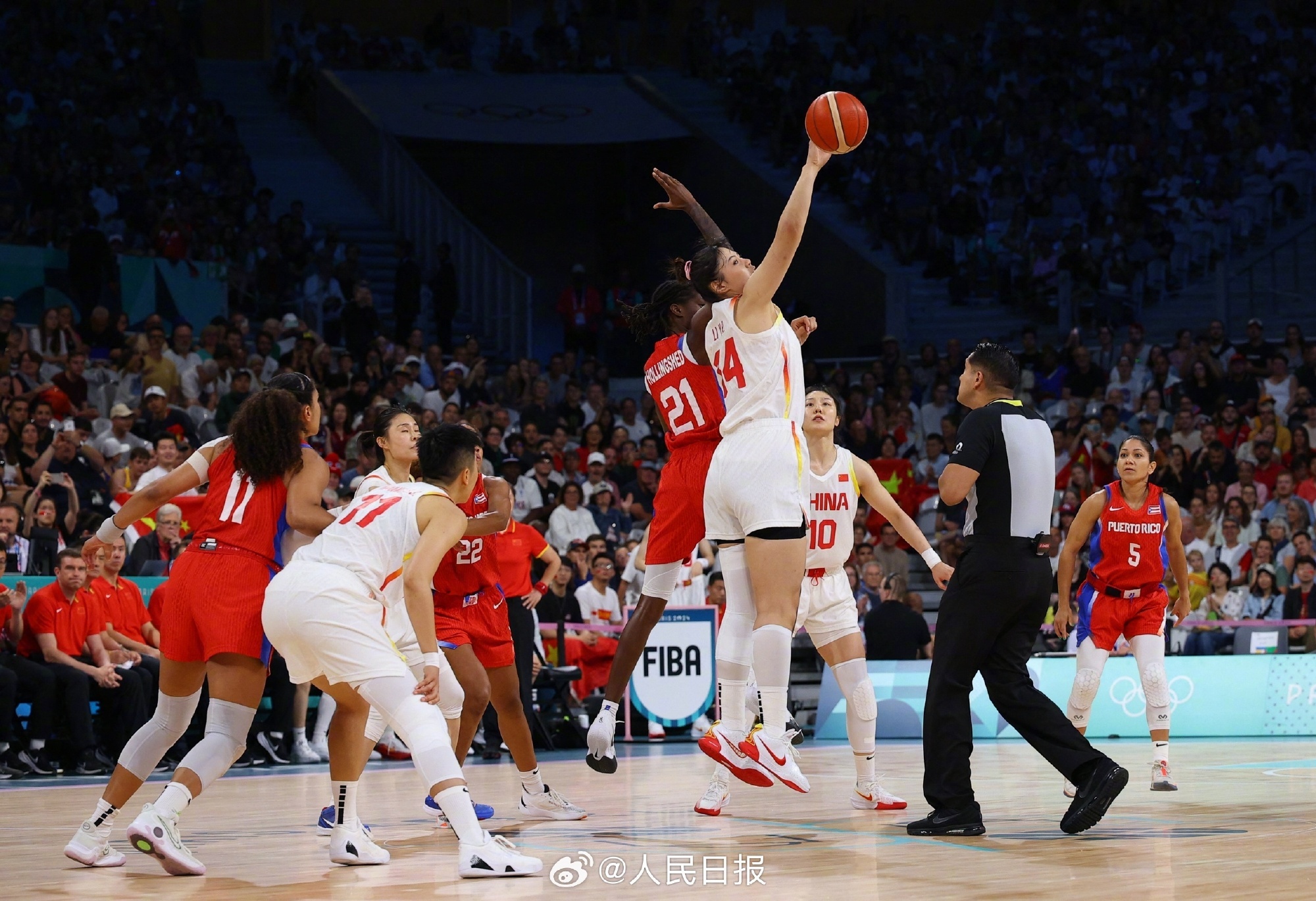 恭喜!中国女篮以80:58大胜波多黎各队 恭喜!中国女篮以80:58大胜波多黎各队