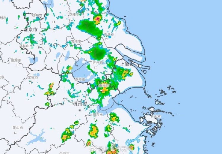 市区上空雷雨云团“自爆”,上海“下开水”了! 市区上空雷雨云团“自爆”,上海“下开水”了!