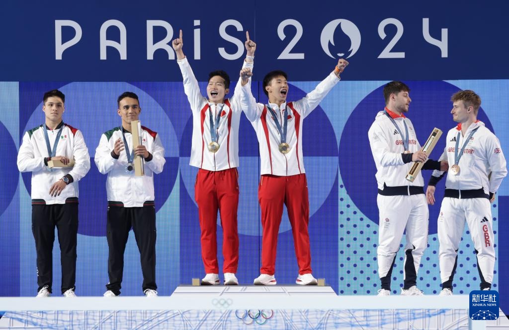 巴黎奥运会 | 跳水——男子双人3米板：中国选手龙道一/王宗源夺得金牌