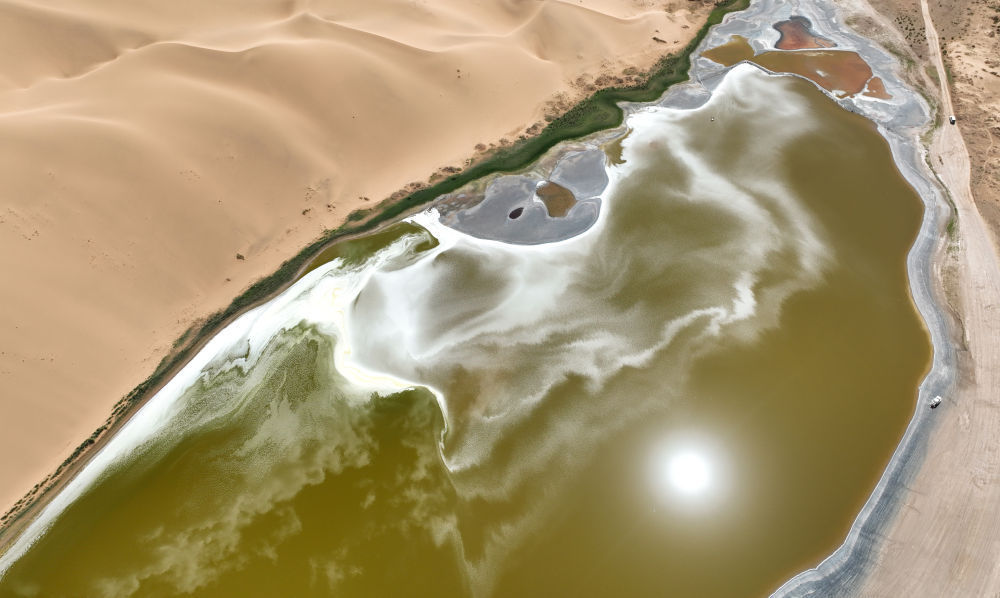 美丽中国｜内蒙古巴丹吉林沙漠：沙海莽莽 &nbsp;群湖争艳