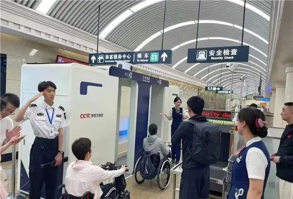 同站同出10分钟内未乘车可免费出站……哈尔滨市民体验地铁便民服务