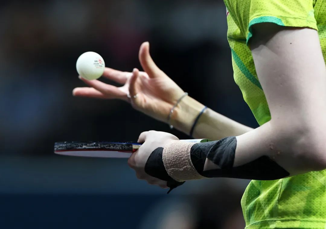 孙颖莎击败早田希娜,赛后一个举动网友怒赞! 孙颖莎击败早田希娜,赛后一个举动网友怒赞!