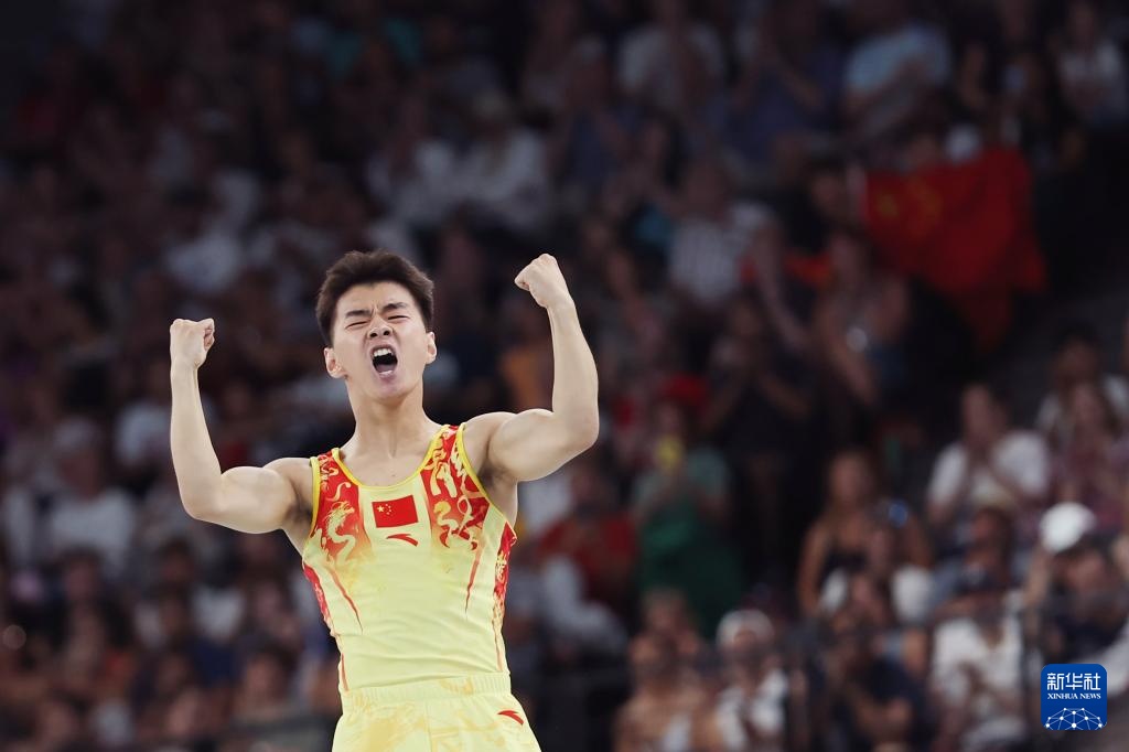 巴黎奥运会丨蹦床——王梓赛、严浪宇分获男子蹦床亚、季军