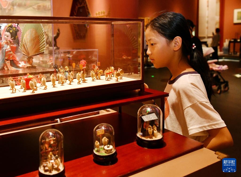 文化中国行丨在中国大运河“非遗”展示馆感受文化脉动 文化中国行丨在中国大运河“非遗”展示馆感受文化脉动