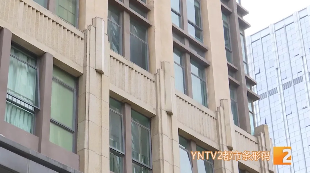 装饰层脱落致死追踪  物业最新回应：排查风险，积极安抚家属