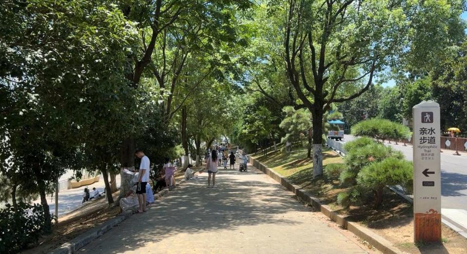 首个周末迎接近8万游客,长沙橘子洲景区恢复开园 首个周末迎接近8万游客,长沙橘子洲景区恢复开园