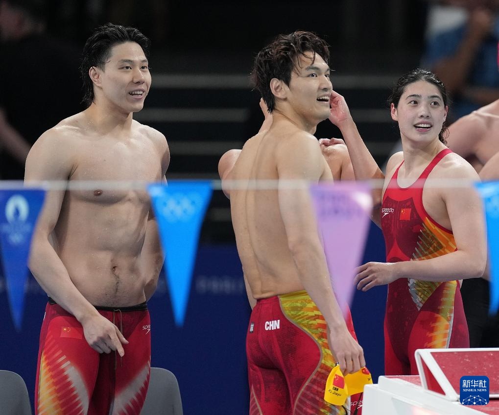 巴黎奥运会丨游泳——男女4x100米混合泳接力中国队摘银牌 巴黎奥运会丨游泳——男女4x100米混合泳接力中国队摘银牌