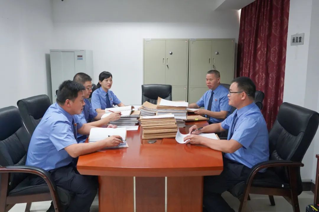 地标式建筑竟成了烂尾楼，揭秘背后黑幕
