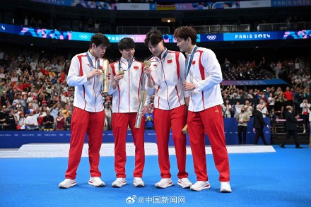 中国游泳队创多项纪录