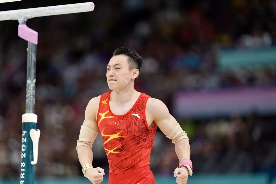 双杠的王！邹敬园夺第21金，中国双杠就是这么强！