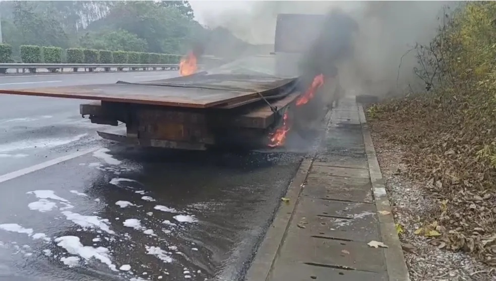 警惕，炎热高温持续升级！一不小心就“燃”了......