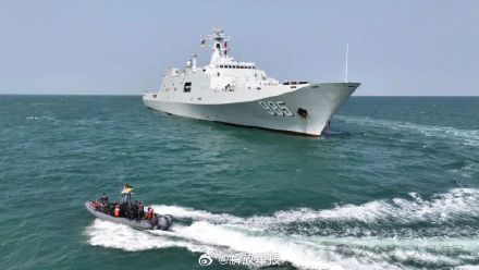 中莫“和平团结－2024”联合演习中方舰艇抵达莫桑比克海域
