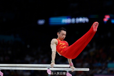 祝贺！邹敬园卫冕体操男子双杠金牌
