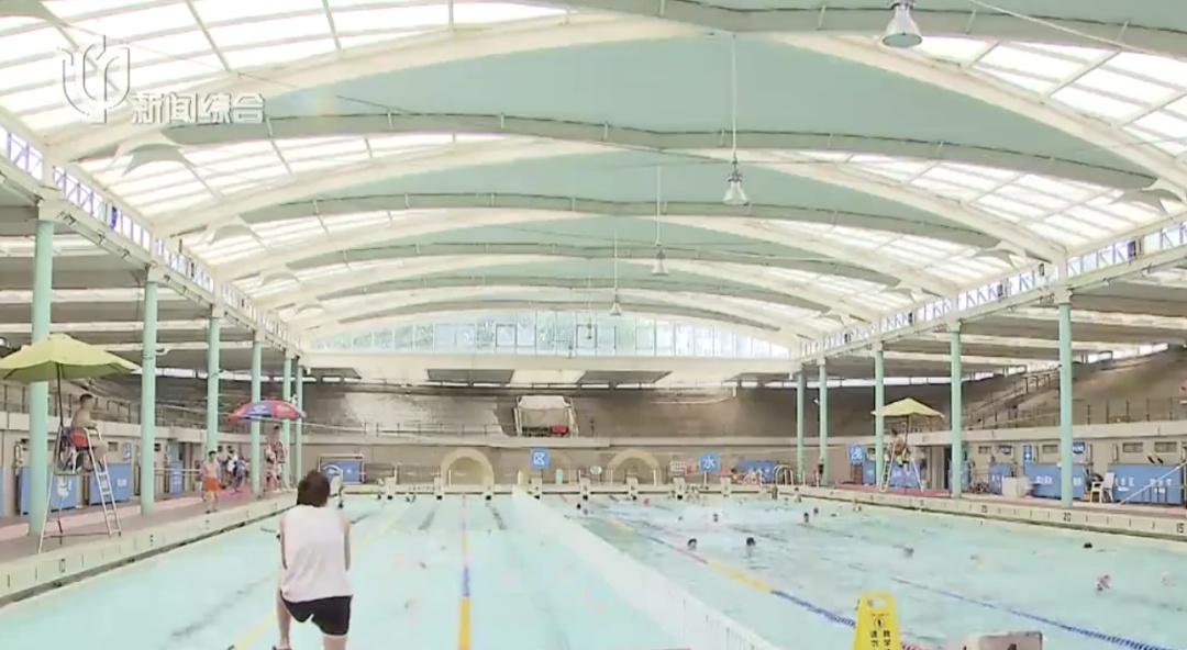 上海这个地方最近爆火！有人回来就发烧40度…居然还没法管？