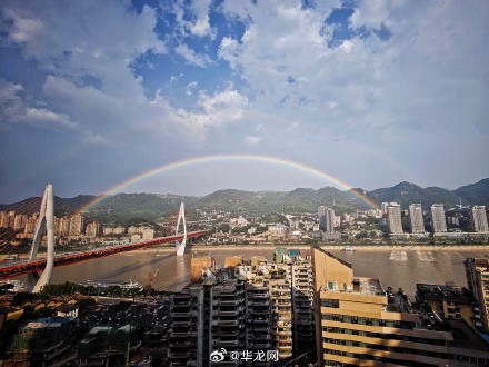 今天重庆出现的彩虹你拍到了吗