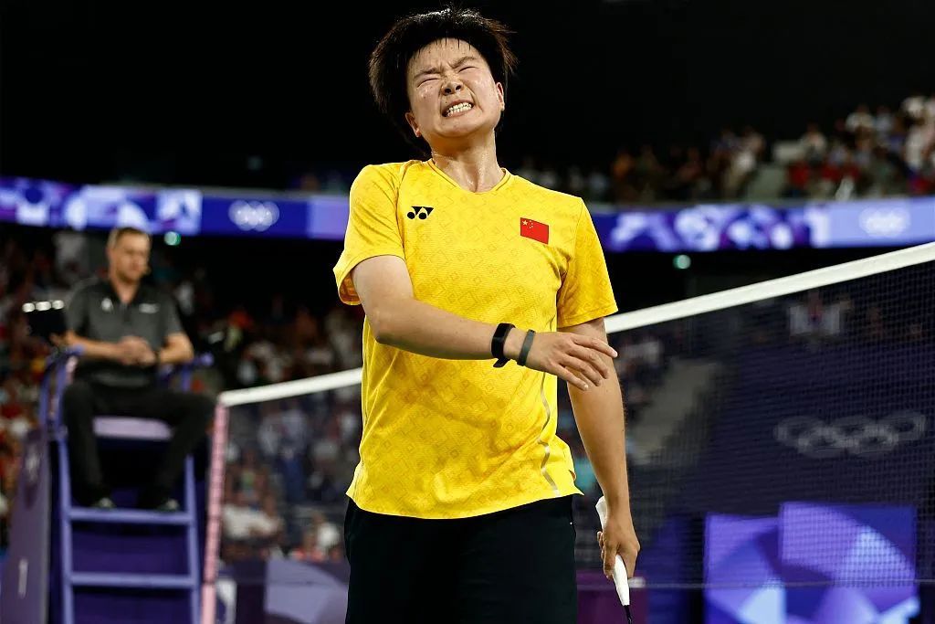 何冰娇，摘银！