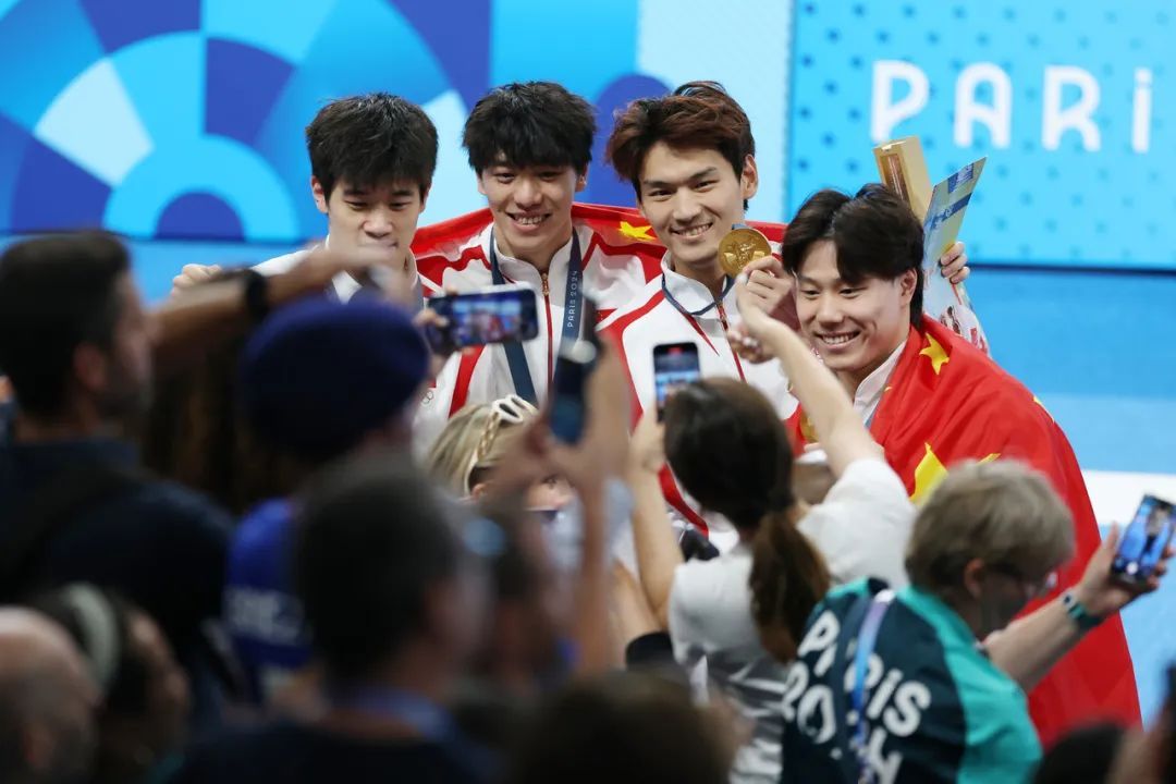 逆转夺冠！这段赛后采访，冲上热搜第一