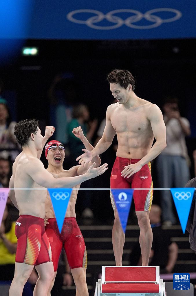 巴黎奥运会丨游泳——中国队获男子4x100米混合泳接力金牌 巴黎奥运会丨游泳——中国队获男子4x100米混合泳接力金牌