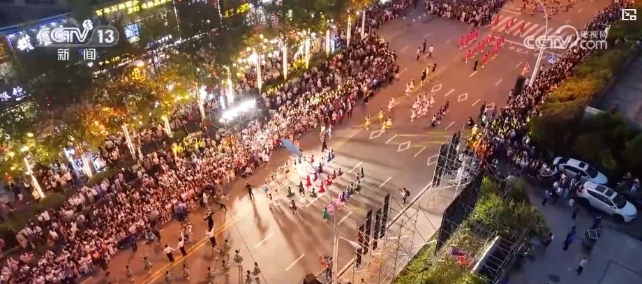 “感知中国”不断打造新消费场景 促进夜经济蓬勃发展 “感知中国”不断打造新消费场景 促进夜经济蓬勃发展