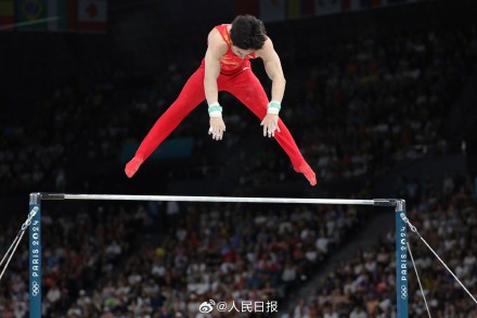 祝贺！张博恒体操男子单杠铜牌