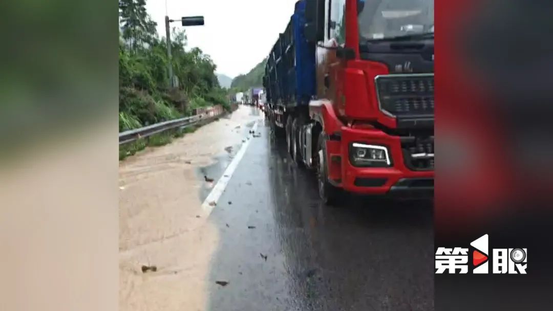 边坡塌方！G42沪蓉高速万州前往云阳方向交通中断